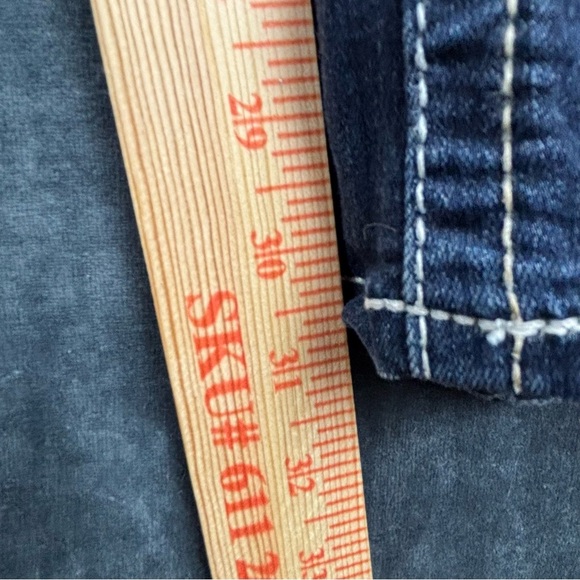 Big Star Women's Low-Rise Sweet Flare Jeans Sz 27 - Picture 6 of 16